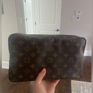 Authentic Louis Vuitton Trouse 28
